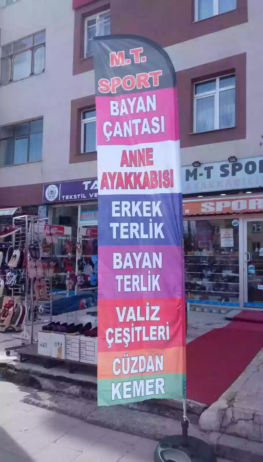 Ayakkabıcı Olta Bayrak