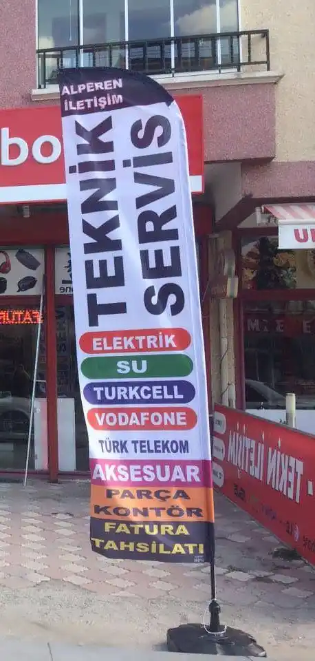 Cep Telefoncu Olta Bayrağı-66